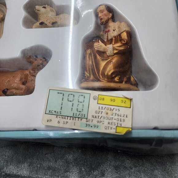 Vintage Porcelain Nativity Set See Described - Picture 12 of 12